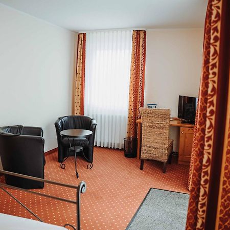 Hotel Am Wallgraben Brilon Ruang foto