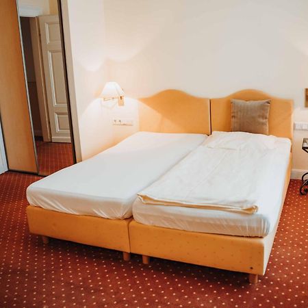 Hotel Am Wallgraben Brilon Ruang foto