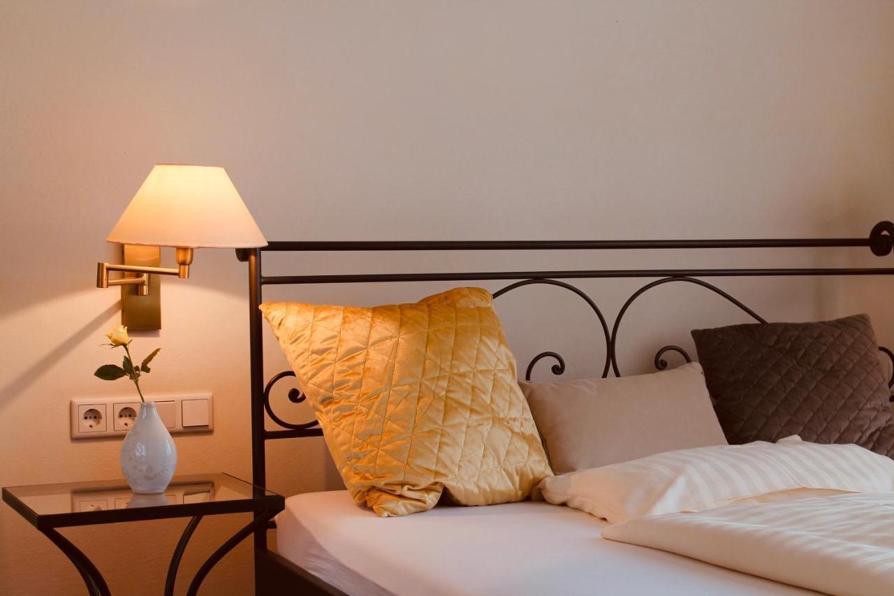 Hotel Am Wallgraben Brilon Bagian luar foto