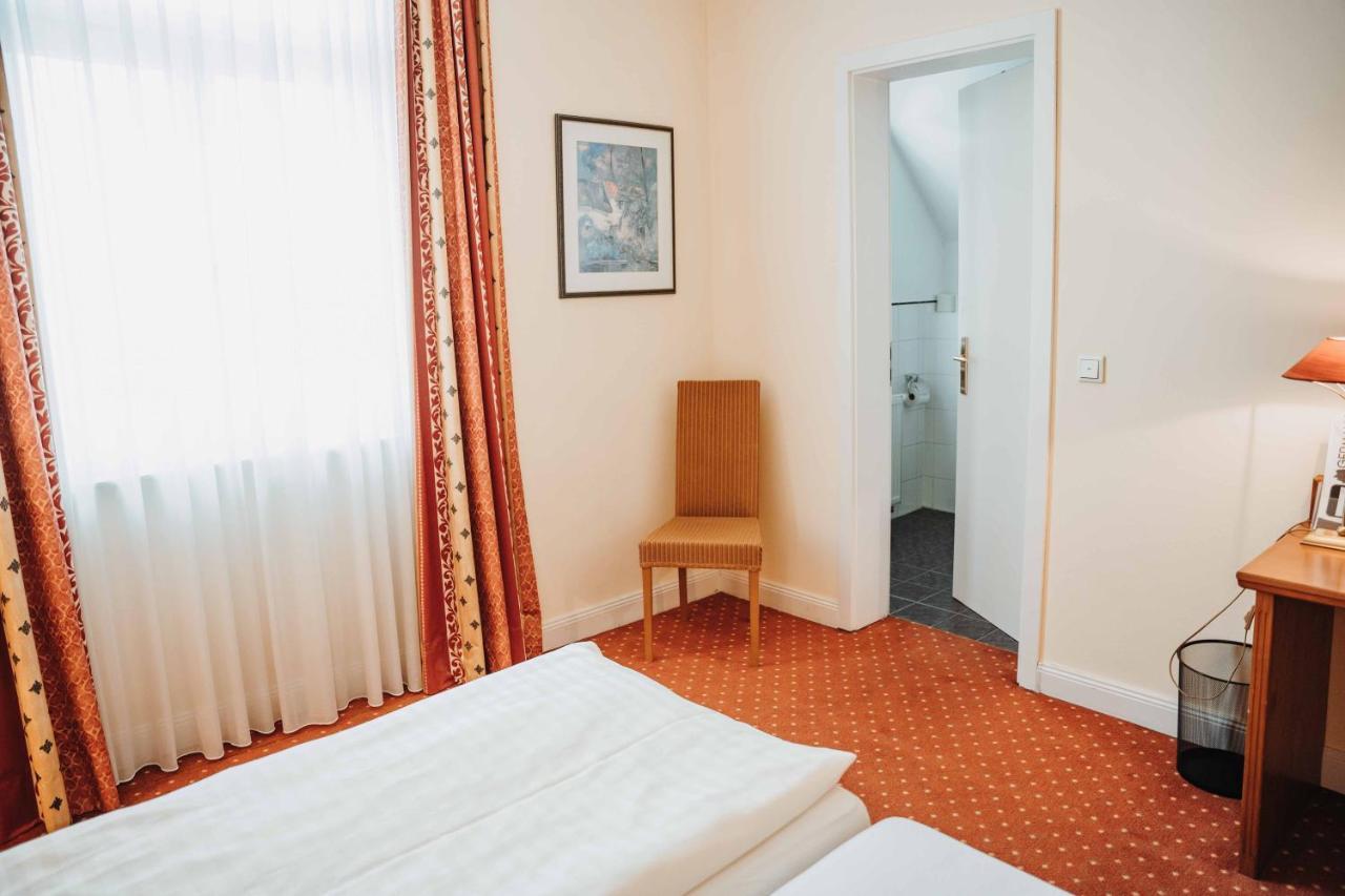 Hotel Am Wallgraben Brilon Bagian luar foto