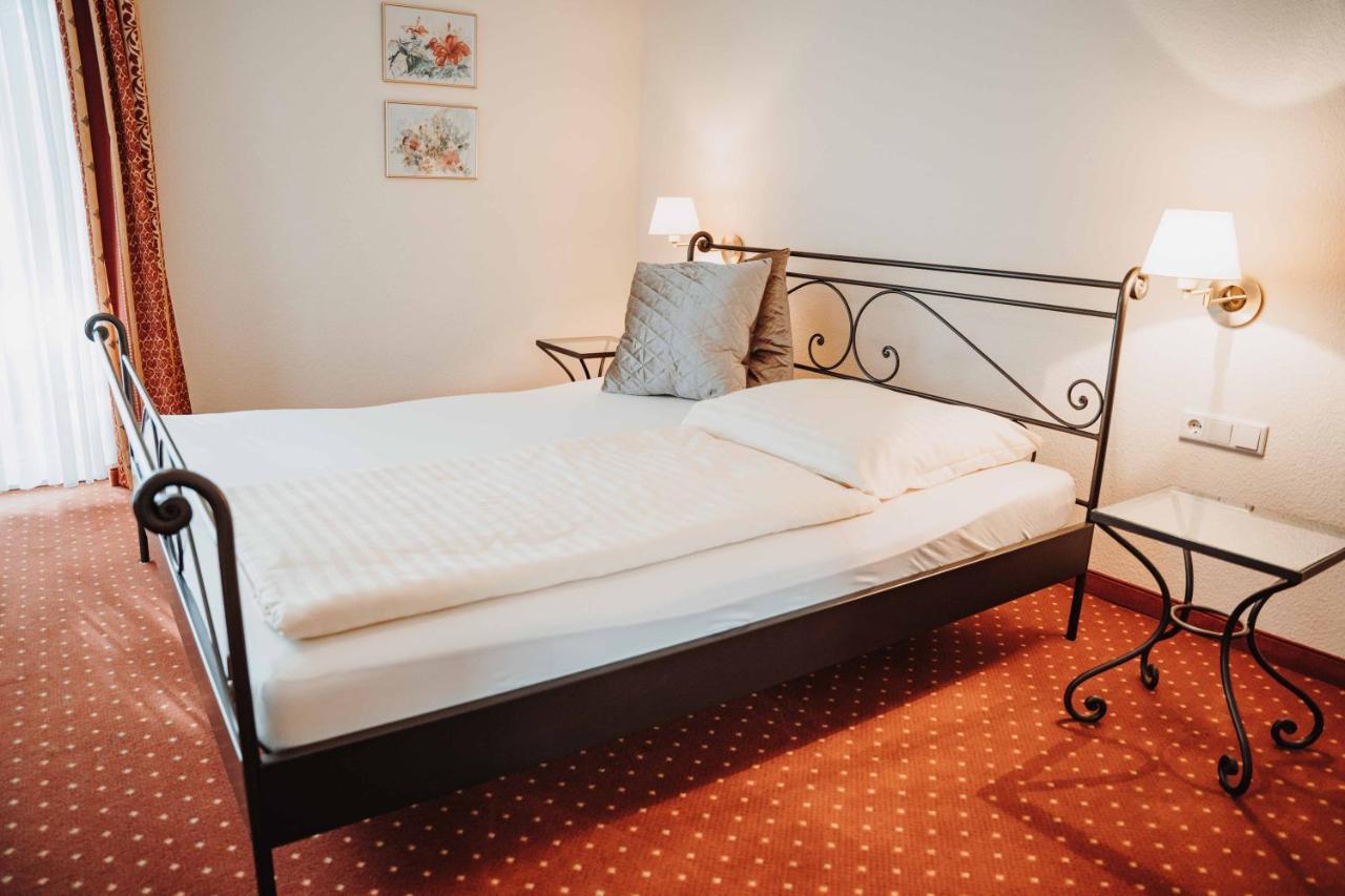 Hotel Am Wallgraben Brilon Bagian luar foto