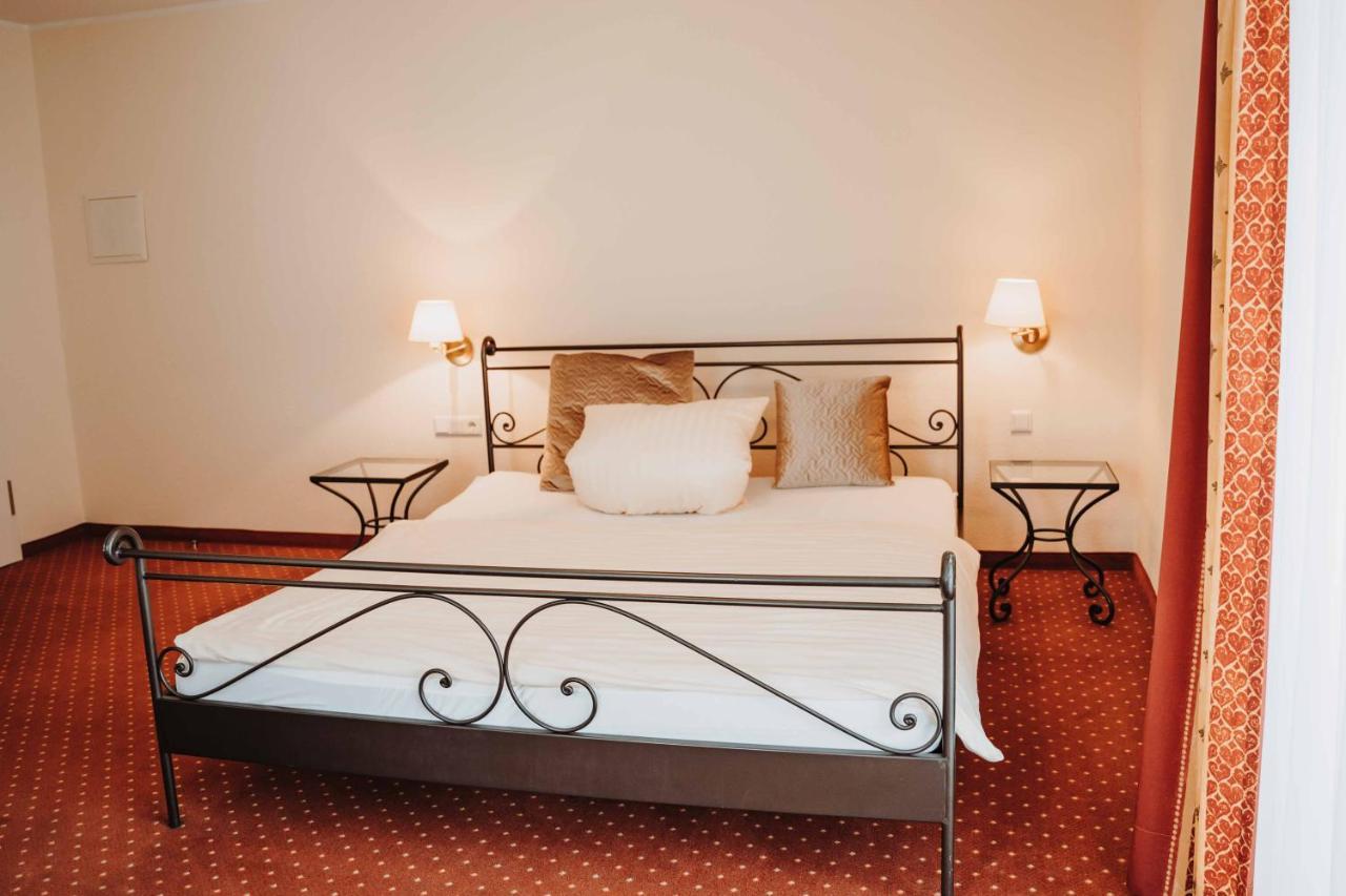 Hotel Am Wallgraben Brilon Bagian luar foto