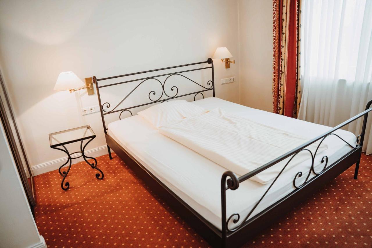Hotel Am Wallgraben Brilon Bagian luar foto