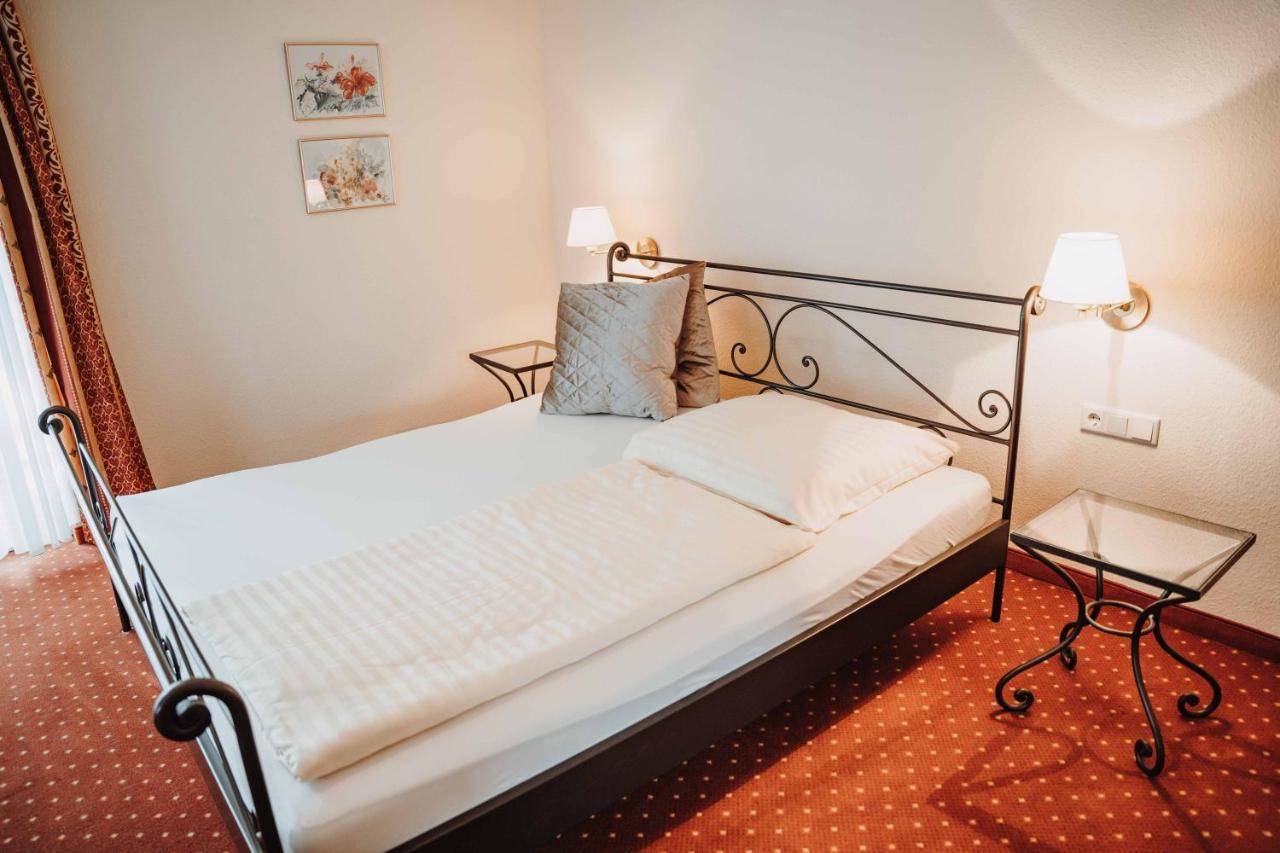 Hotel Am Wallgraben Brilon Bagian luar foto