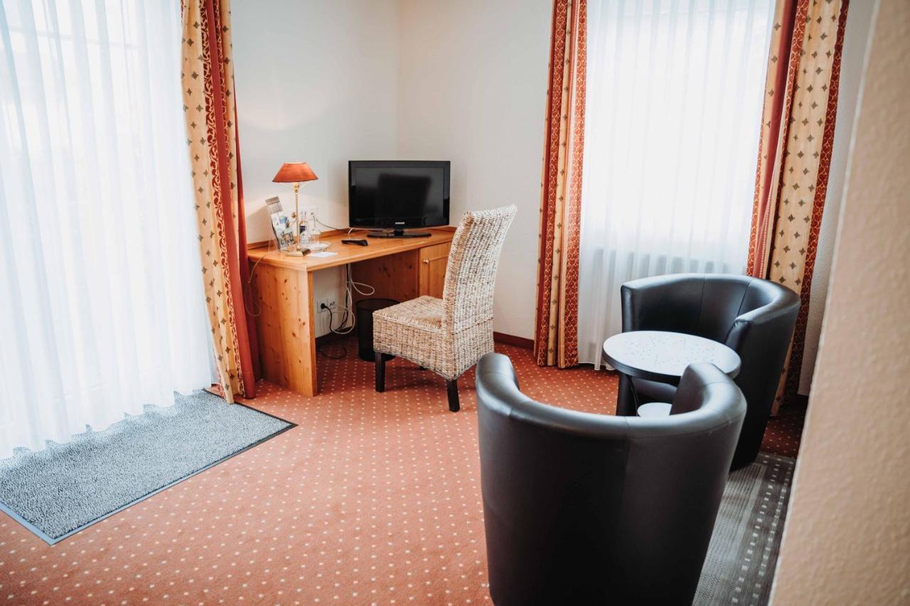 Hotel Am Wallgraben Brilon Bagian luar foto