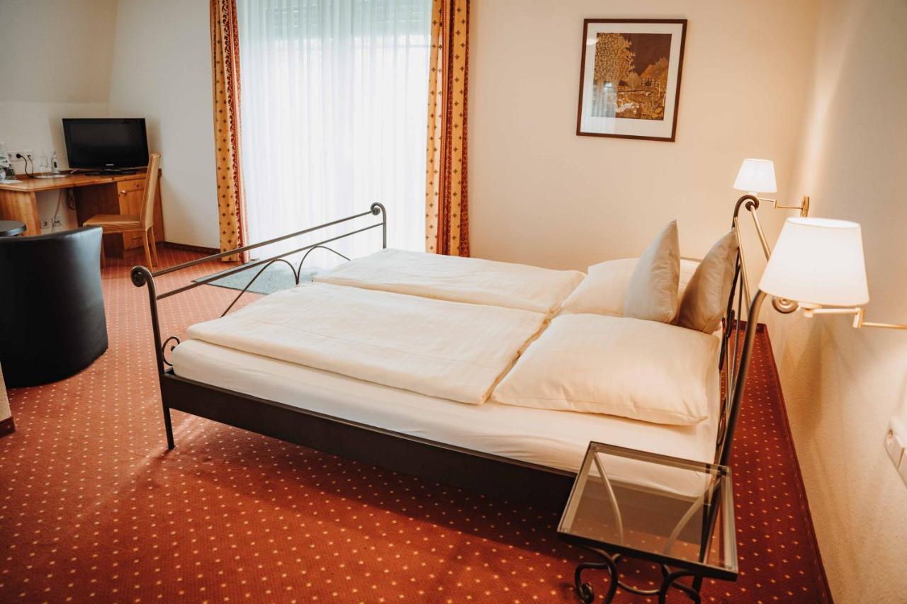 Hotel Am Wallgraben Brilon Bagian luar foto